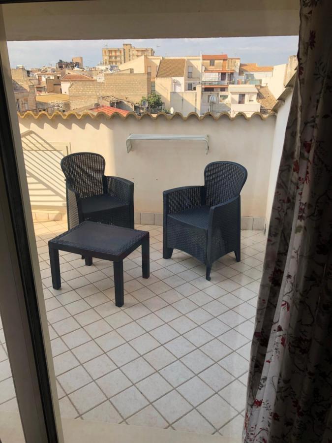 Ferienwohnung Mansarda Mentana Vittoria Exterior foto